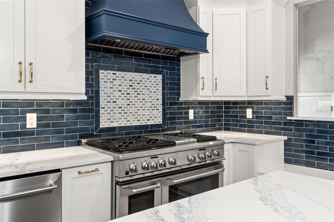 9135 Mazette Road, Weeki Wachee, FL 34613 Photo