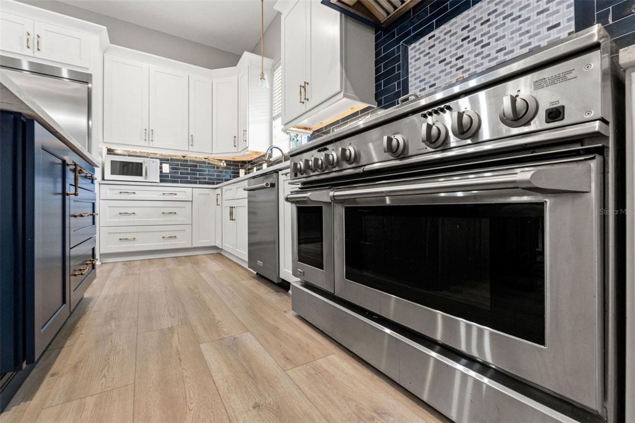 9135 Mazette Road, Weeki Wachee, FL 34613 Photo