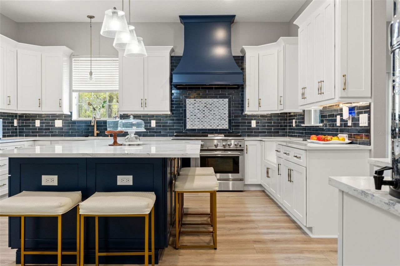 9135 Mazette Road, Weeki Wachee, FL 34613 Photo