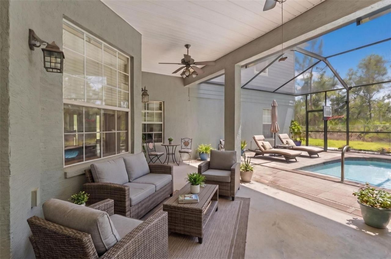 9135 Mazette Road, Weeki Wachee, FL 34613 Photo