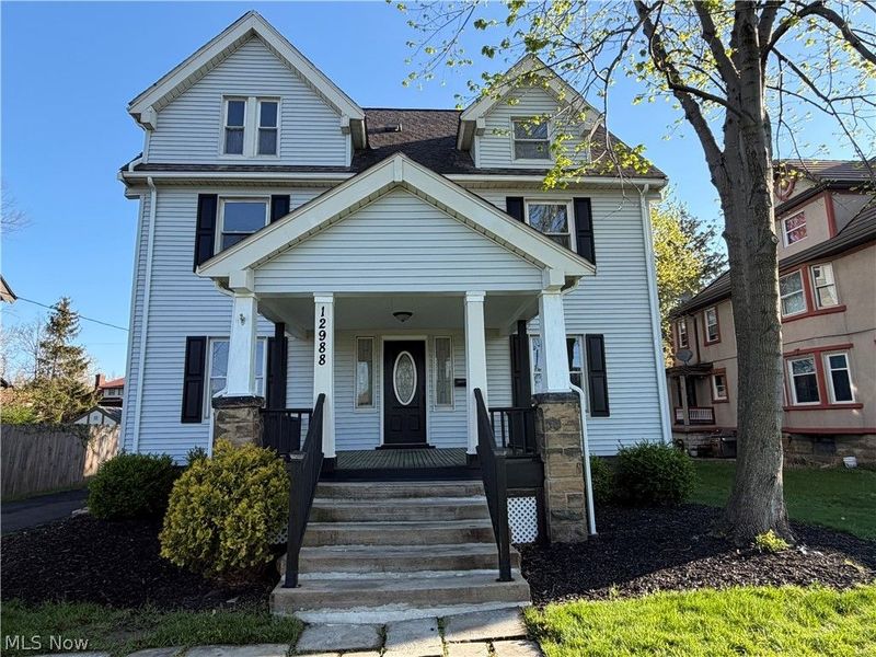 12988 Clifton Boulevard, Lakewood, OH 44107 Photo 2