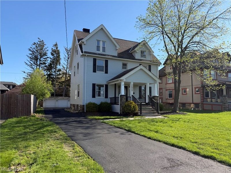 12988 Clifton Boulevard, Lakewood, OH 44107 Photo 3