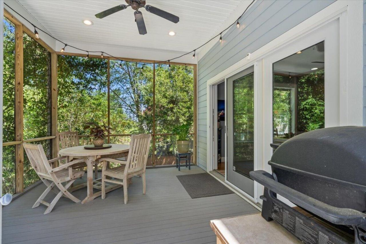 3011 Rushland Mews Photo 40