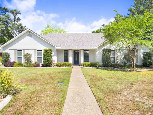2102 Westchester Drive, Daphne, AL 36526