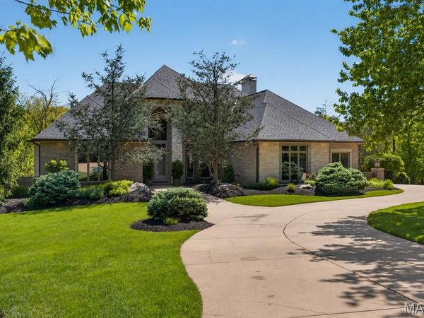 3817 Indian Ridge Lane , Defiance, MO 63341