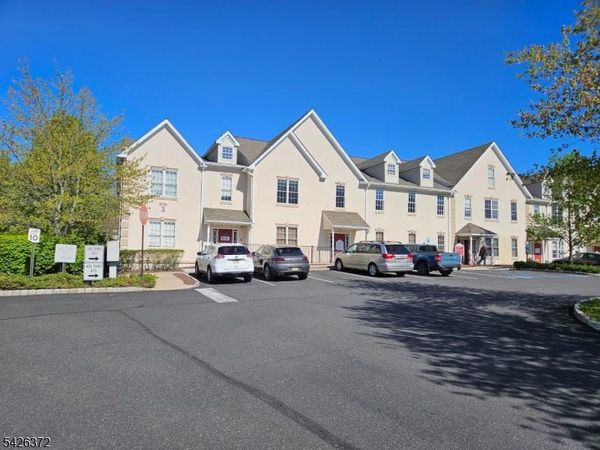 4 Walter E Foran Blvd, Raritan, NJ 08822