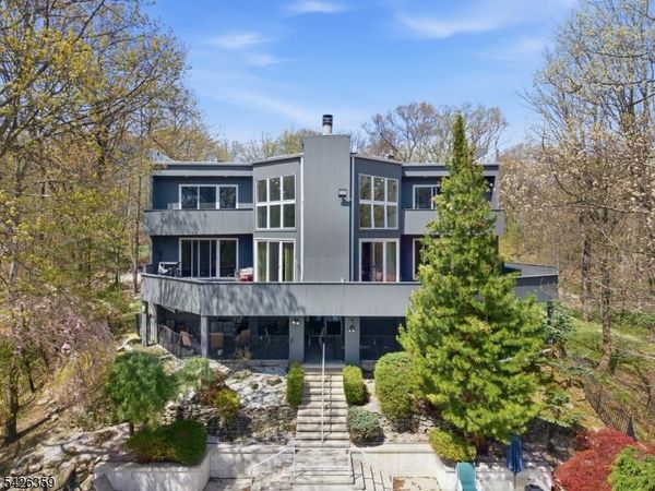 36 Fox Ledge Rd, Kinnelon, NJ 07405