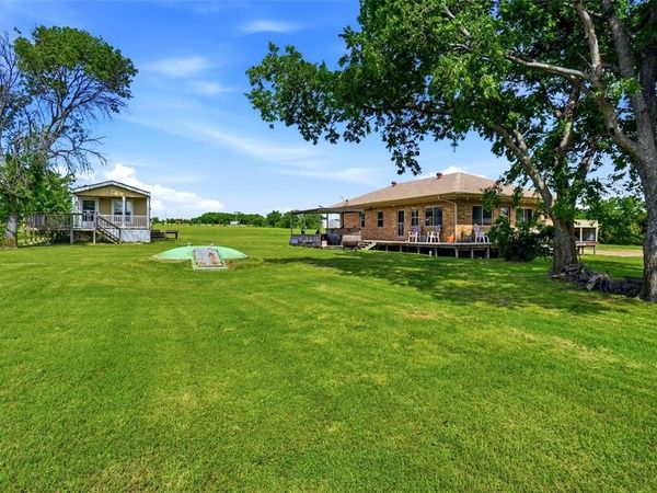 8983 W Odneal Road , Krum, TX 76249