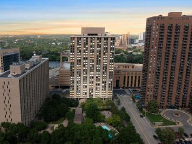 15 S 1st Street, Unit A1613, Minneapolis, MN 55401