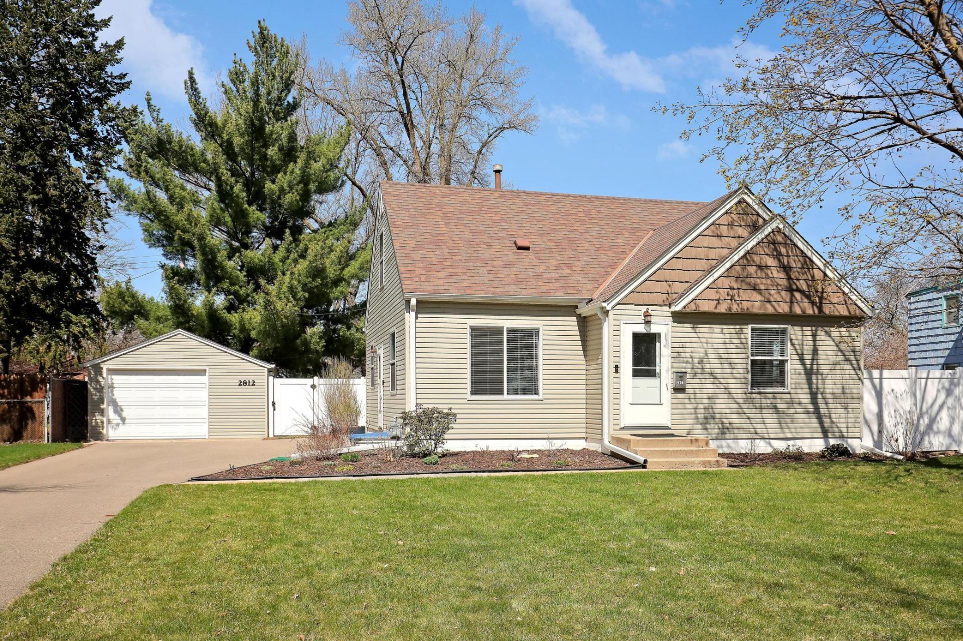 2812 W 71 1/2 Street, Richfield, MN 55423 Main Photo