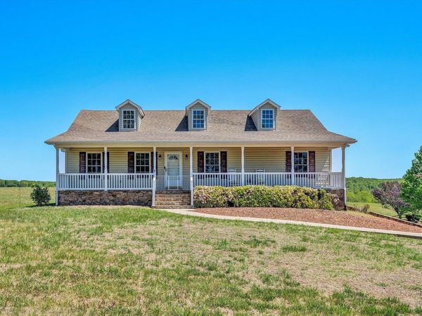 2210 Isle Of Pines DR , Moneta, VA 24121