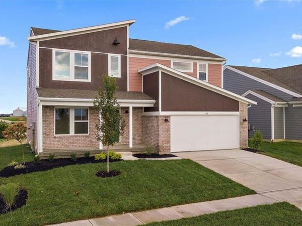 154 Kenneth Hamilton Way, Yellow Springs Vlg, OH 45387