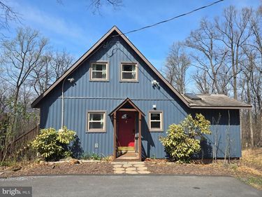 1614 HIGH TOP ROAD , LINDEN, VA 22642