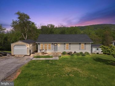 91 GRANNY SMITH ROAD, LINDEN, VA 22642