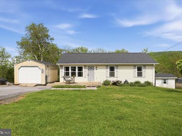 91 GRANNY SMITH ROAD, LINDEN, VA 22642
