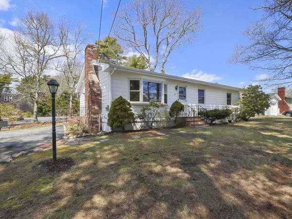 49 Onset Avenue, Wareham, MA 02532