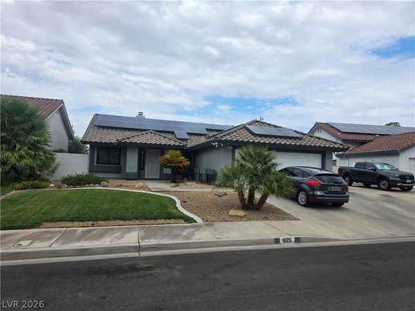 826 Manor Shores Road , Henderson, NV 89002