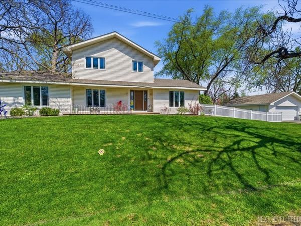 27W300 Williams Street , Winfield, IL 60190