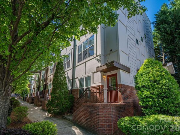 1012 Skyline View Way , Charlotte, NC 28204