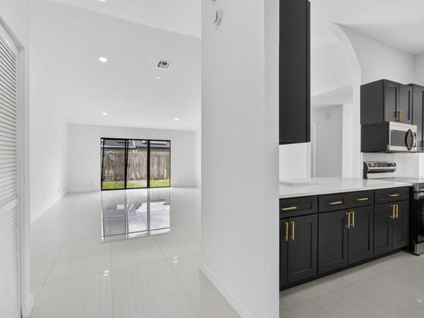 7771 Blackwood Lane, Lake Worth, FL 33467