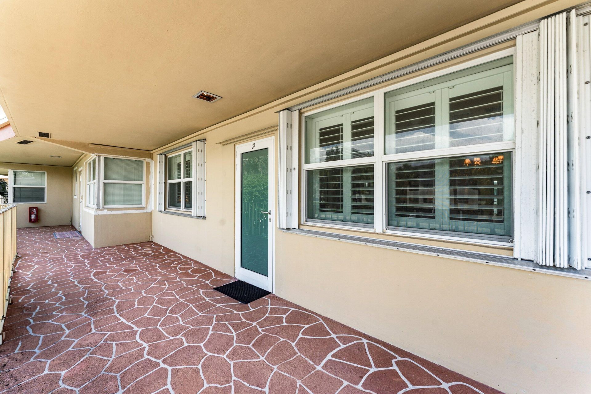 930 Osceola Drive, Unit 9, Boca Raton, FL 33432 Photo