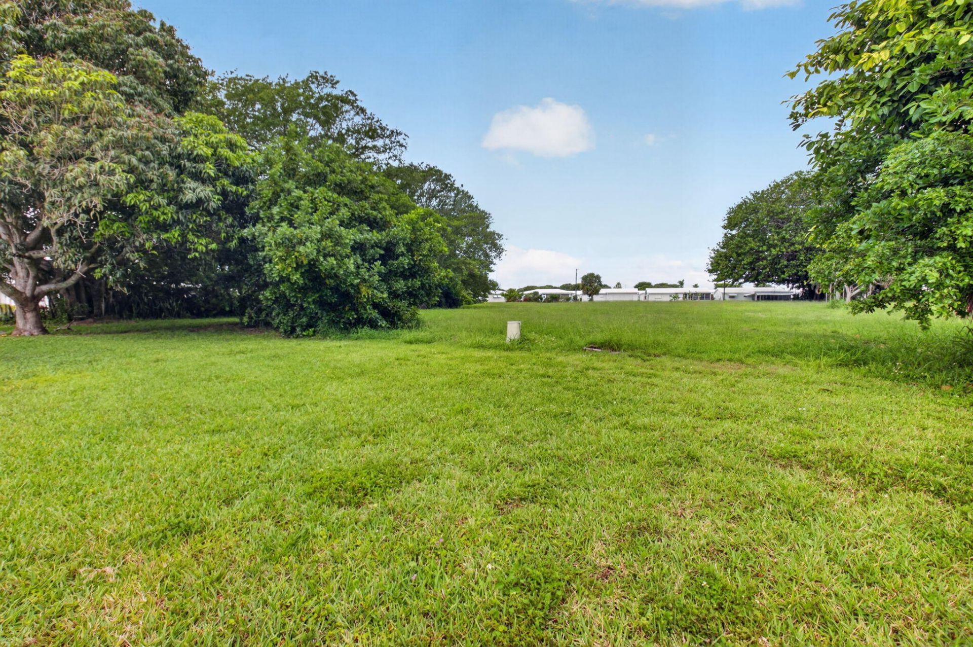 105 NW 8th Place, Boynton Beach, FL 33426 Photo