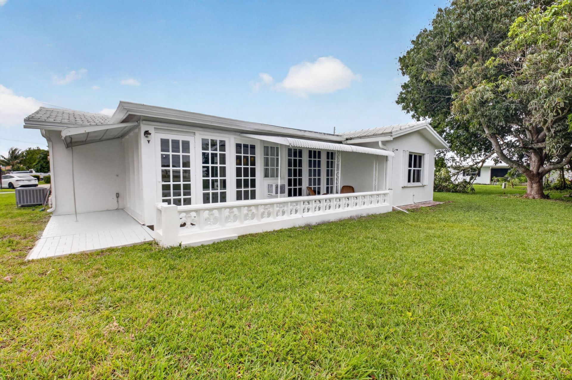 105 NW 8th Place, Boynton Beach, FL 33426 Photo