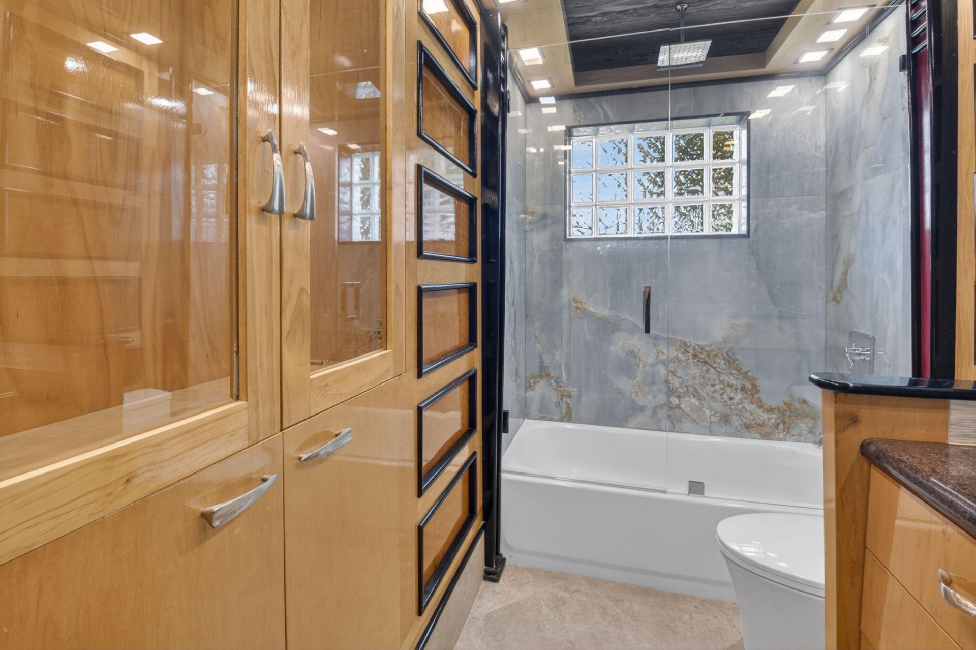 105 NW 8th Place, Boynton Beach, FL 33426 Photo