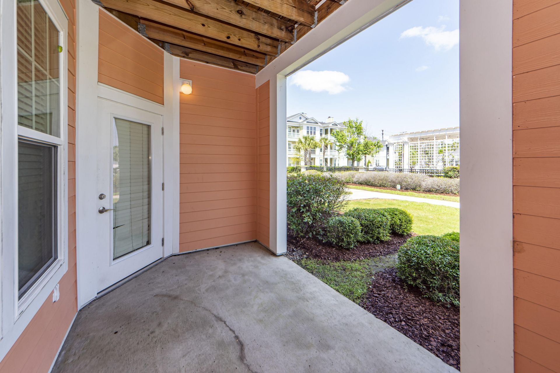 1113 Rosewood Lane Photo 13