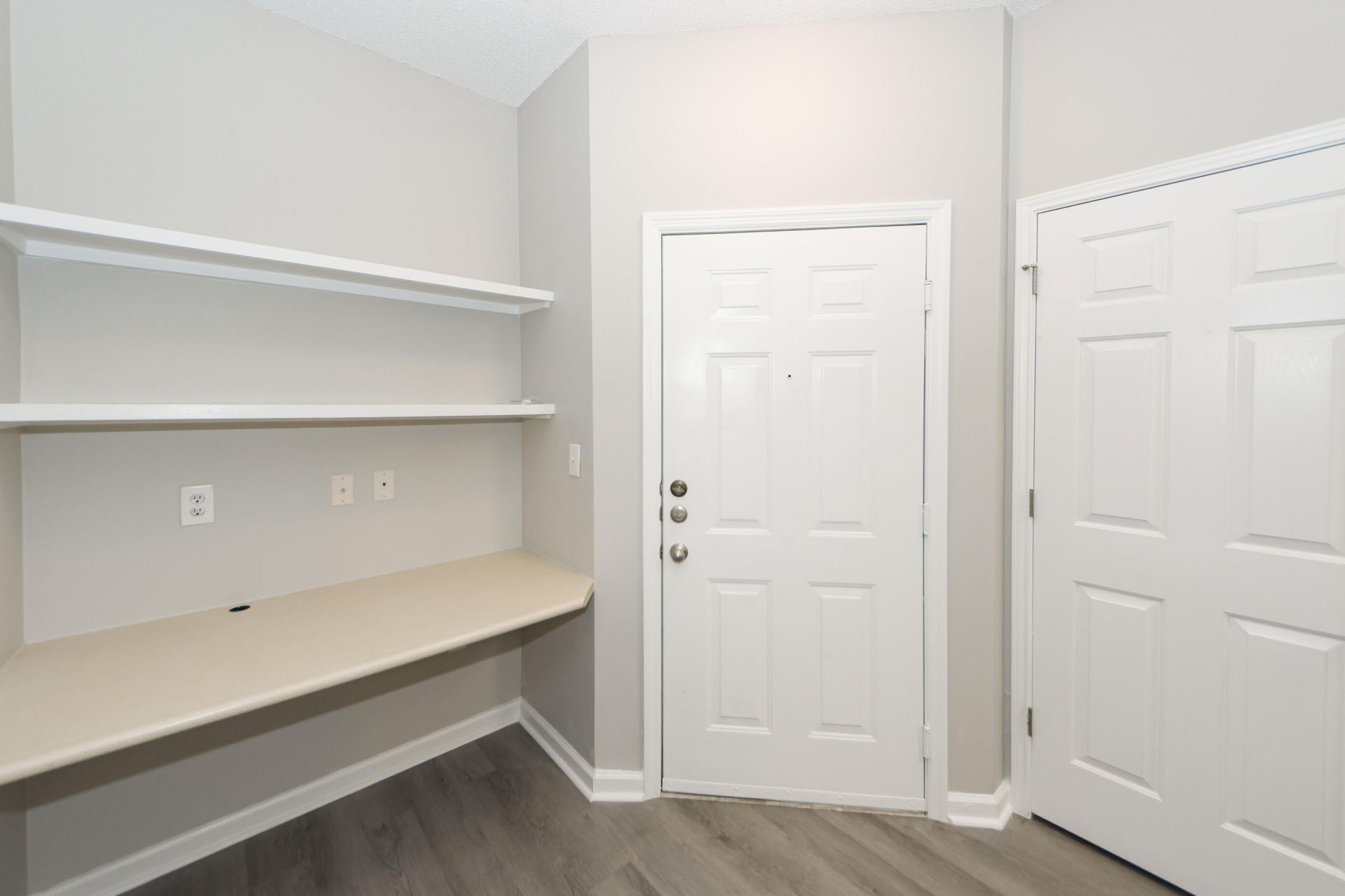 1113 Rosewood Lane Photo 4