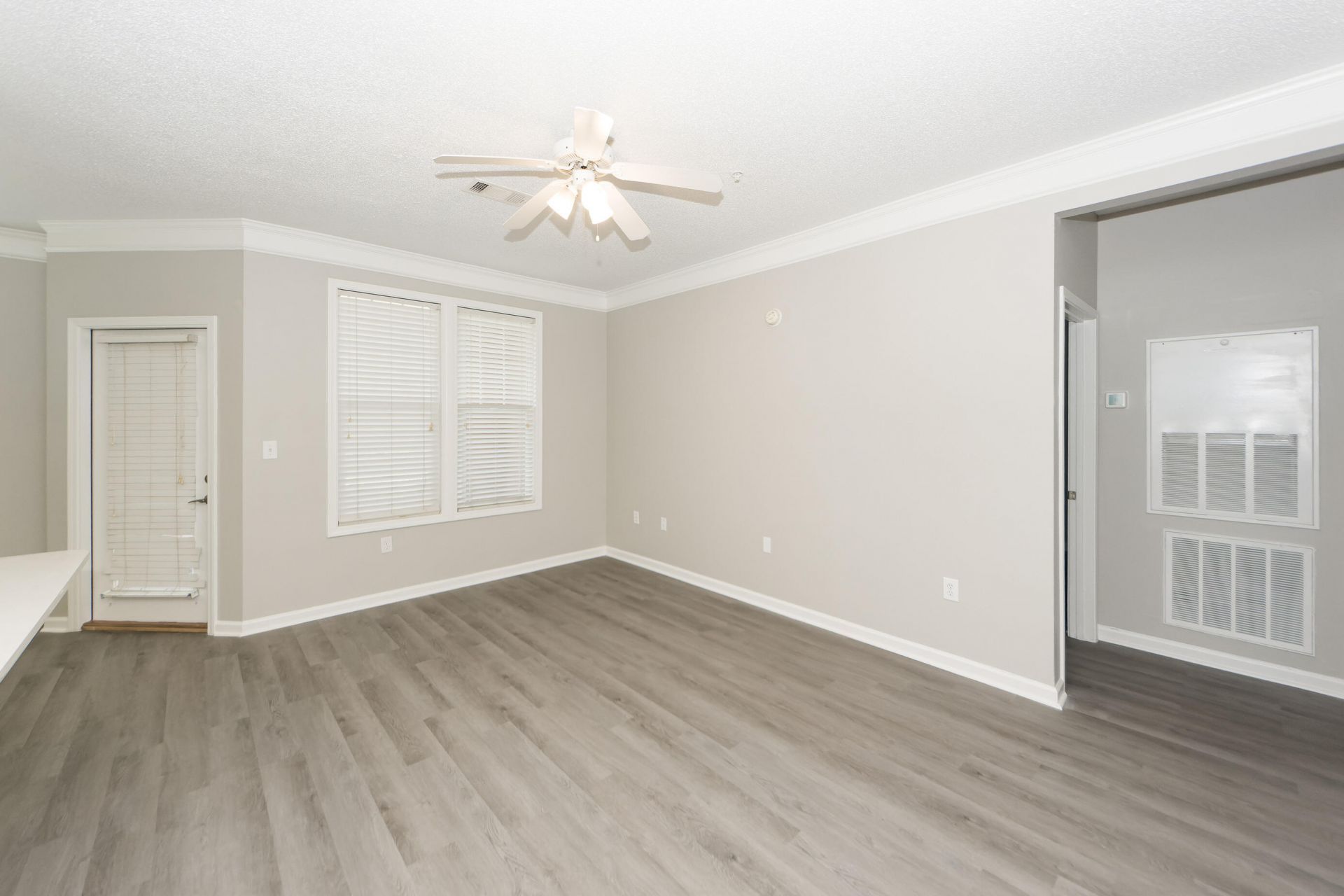 1113 Rosewood Lane Photo 5