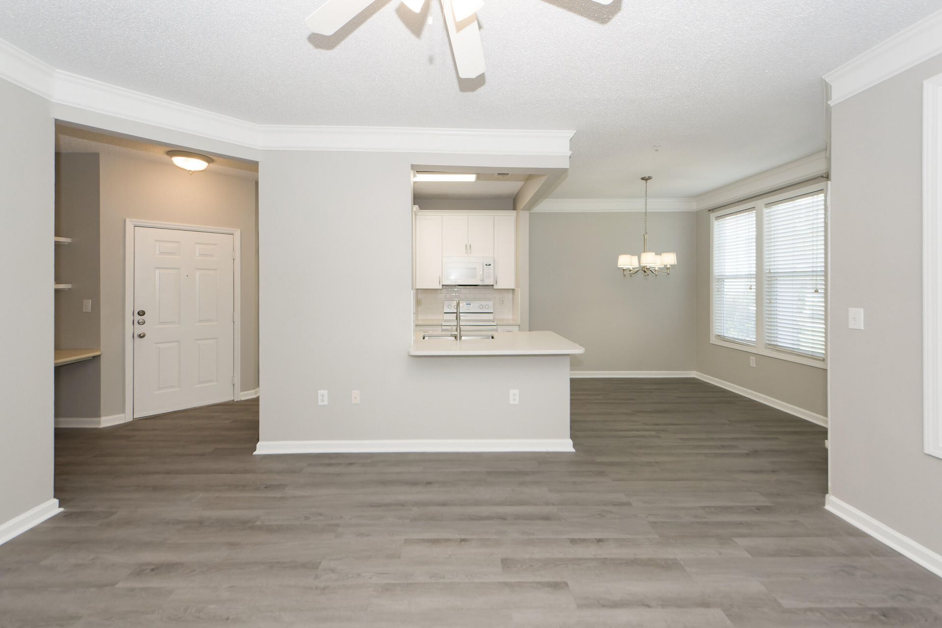 1113 Rosewood Lane Photo 6