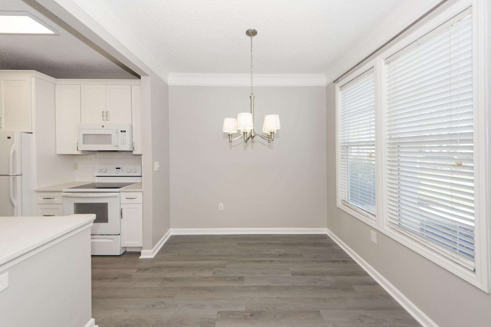 1113 Rosewood Lane Photo 9