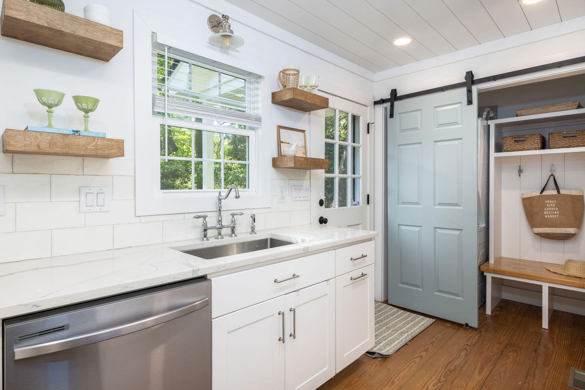 1507 Village Square Photo 16