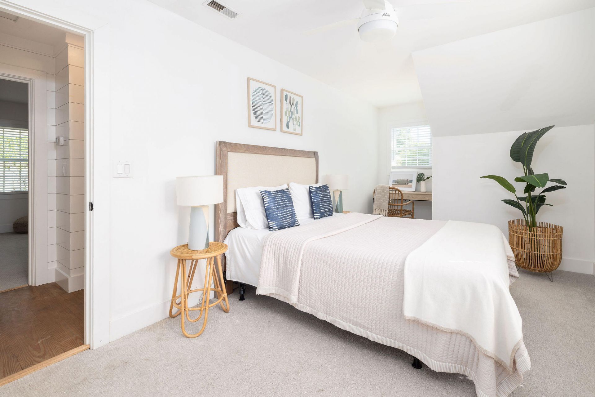 1507 Village Square Photo 25