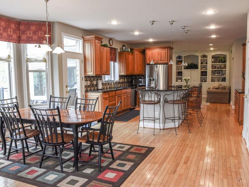 8592 Concord Hills Circle, Sycamore Township, OH 45243 Photo 14