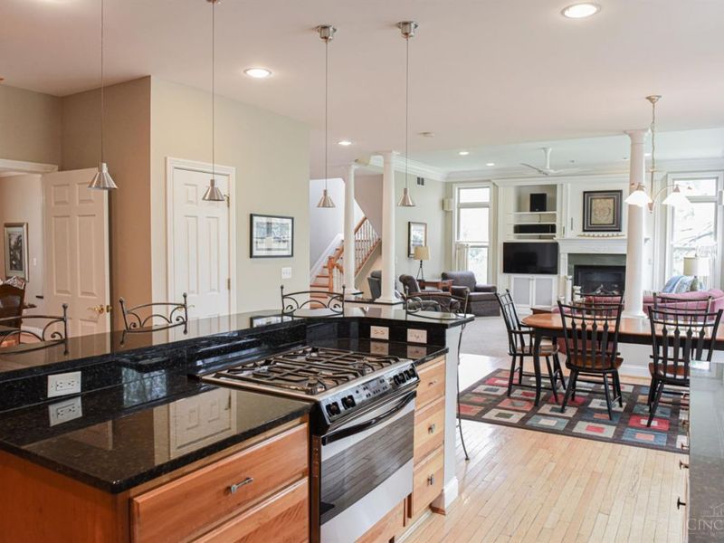 8592 Concord Hills Circle, Sycamore Township, OH 45243 Photo 18