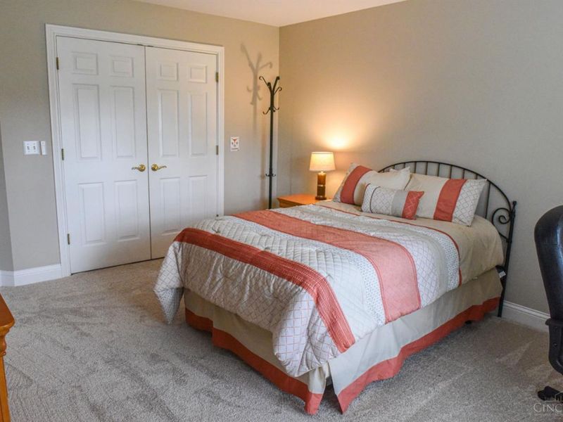 8592 Concord Hills Circle, Sycamore Township, OH 45243 Photo 32