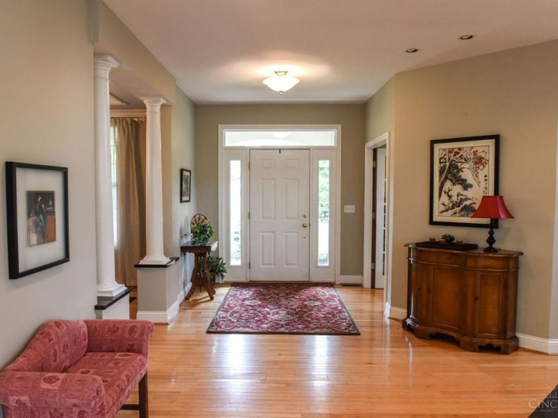 8592 Concord Hills Circle, Sycamore Township, OH 45243 Photo 6