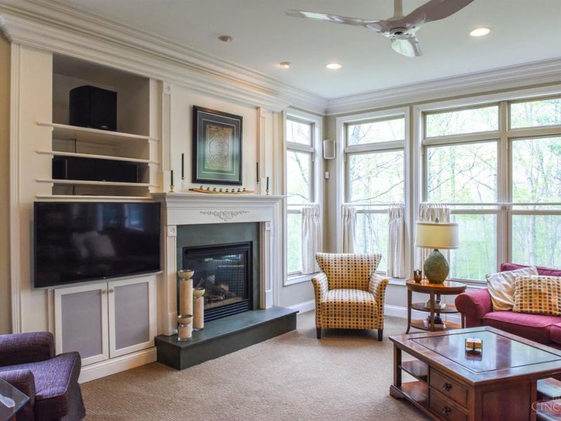 8592 Concord Hills Circle, Sycamore Township, OH 45243 Photo 9