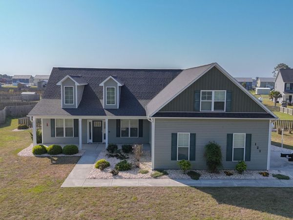 121 Shell Rock Circle, Hubert, NC 28539