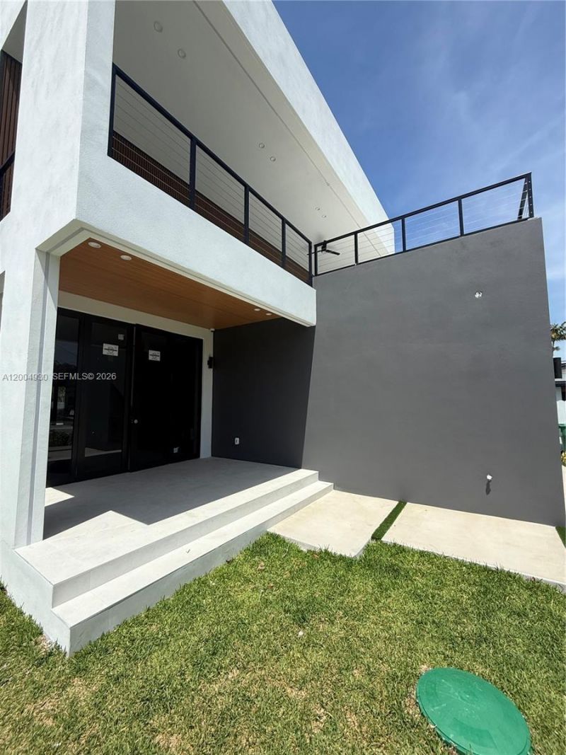 6449 SW 28th St, Miami, FL 33155 Photo