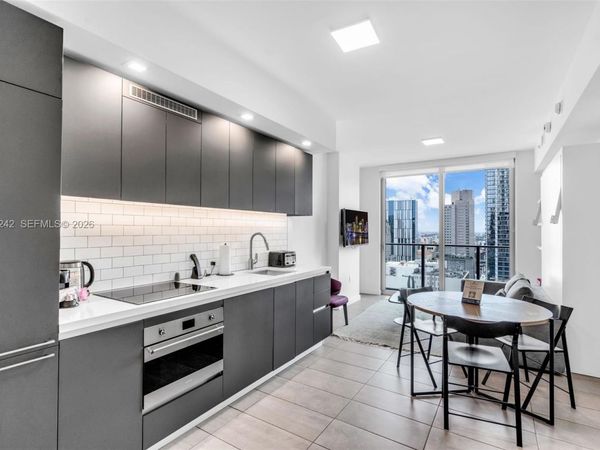 227 NE 2nd St , Unit 2503, Miami, FL 33132