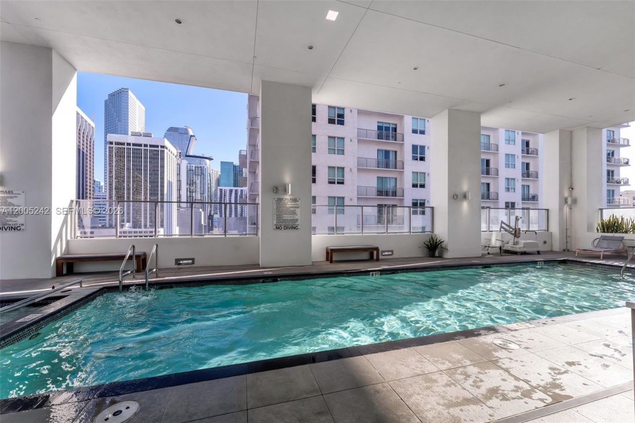 227 NE 2nd St , Unit 2503, Miami, FL 33132 Photo