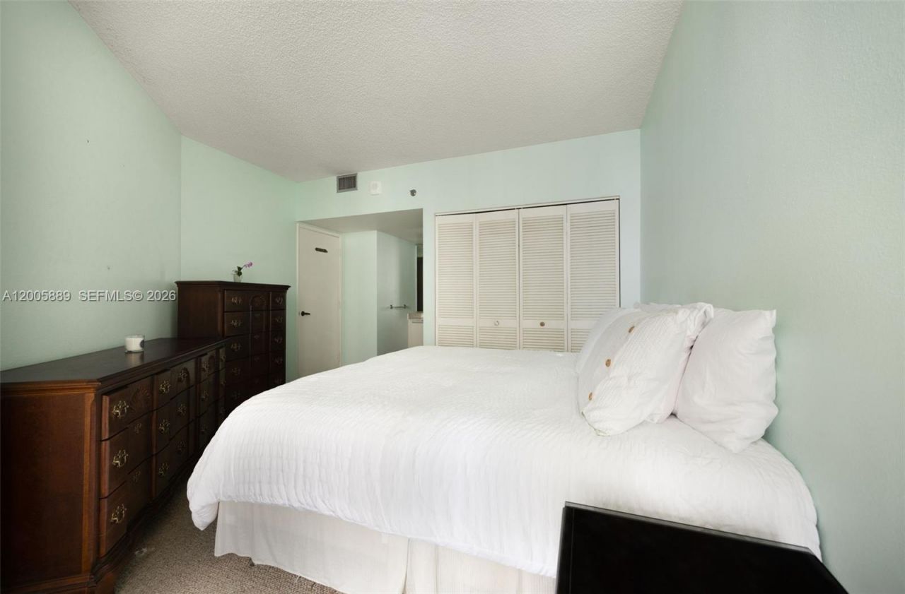 520 Brickell Key Dr, Unit A1001, Miami, FL 33131 Photo