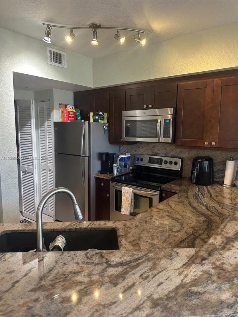 6920 W Sample Rd , Unit 6920, Coral Springs, FL 33067 Photo