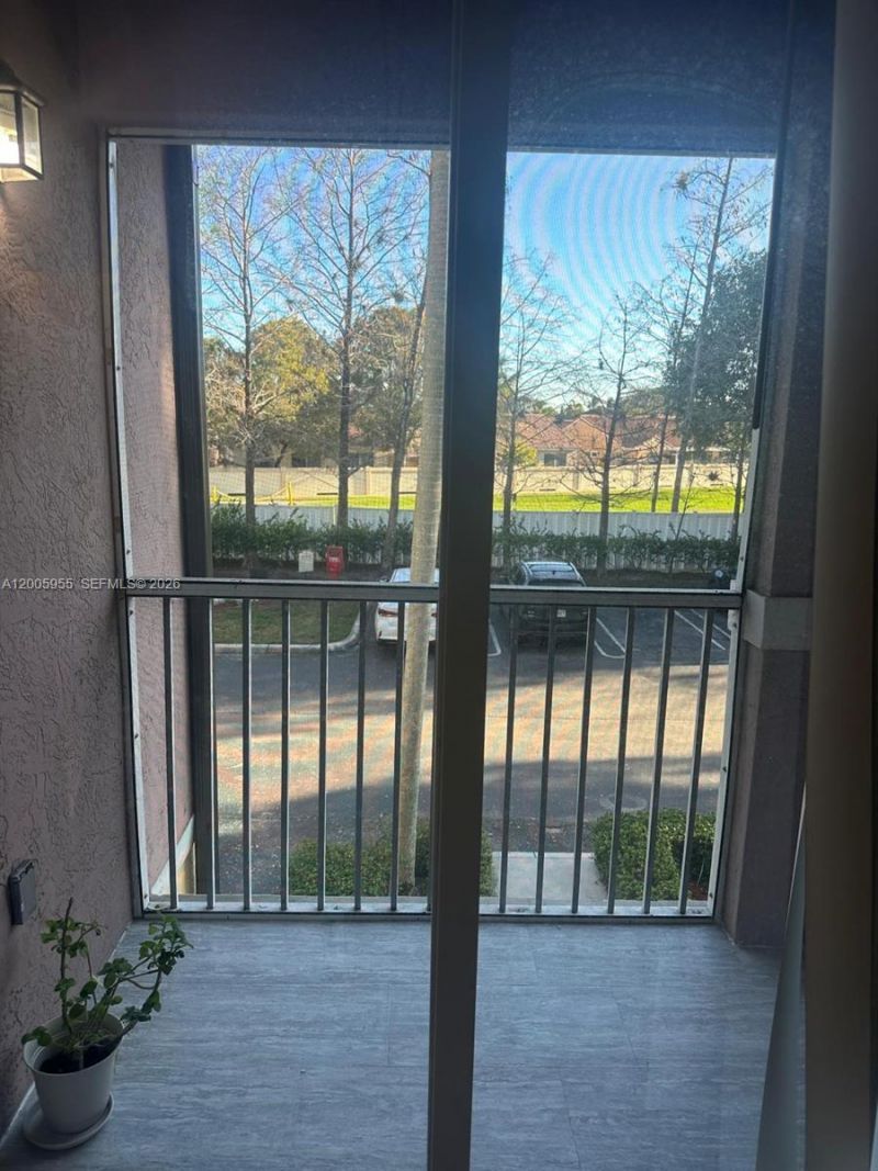 6920 W Sample Rd , Unit 6920, Coral Springs, FL 33067 Photo