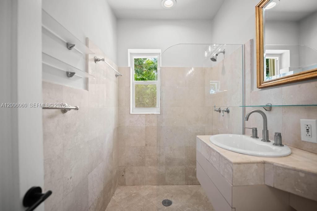 11222 NE 9th Ave, Biscayne Park, FL 33161 Photo