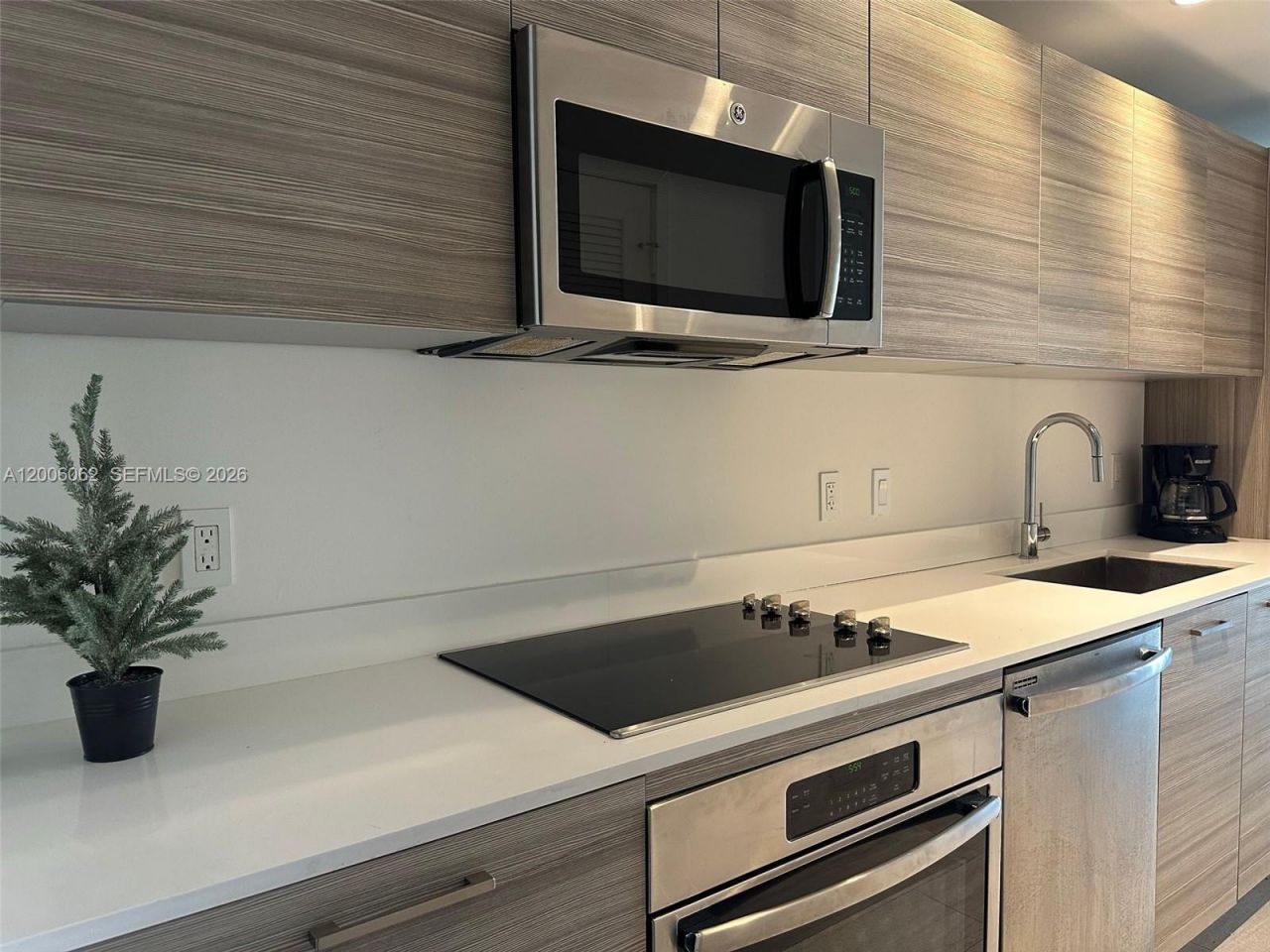 121 NE 34th St , Unit 1915, Miami, FL 33137 Photo