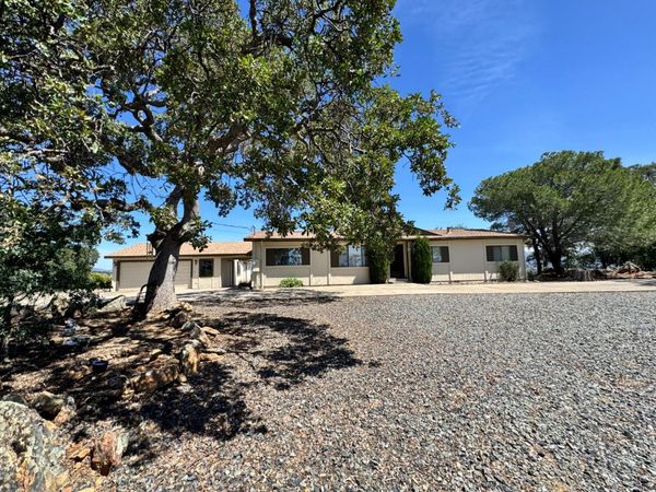 9844 Banderilla Dr, La Grange, CA 95329